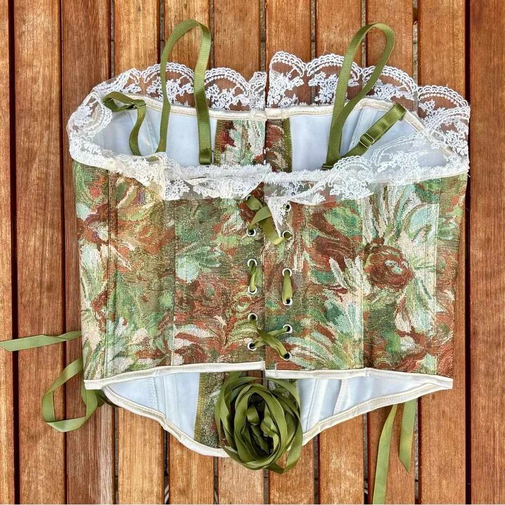 Floral Corset - Picture 2 of 2